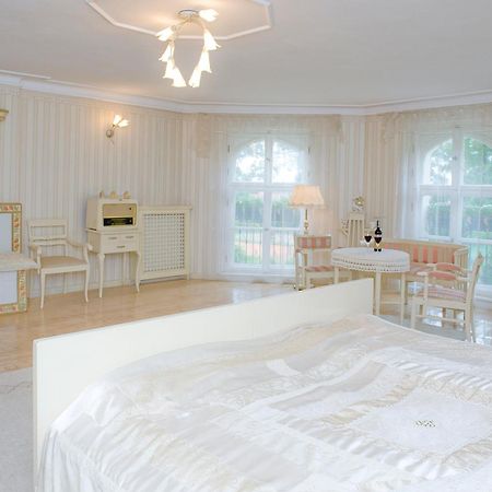 Palac Brzezno Spa & Golf Oborniki Slaskie Room photo
