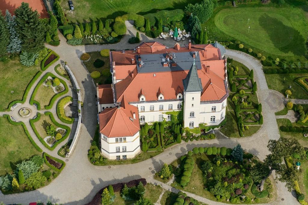 Palac Brzezno Spa & Golf Oborniki Slaskie Exterior photo