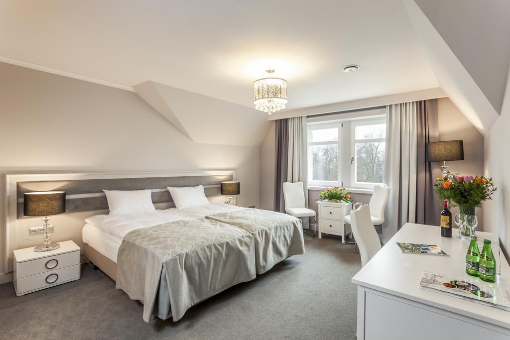 Palac Brzezno Spa & Golf Oborniki Slaskie Room photo