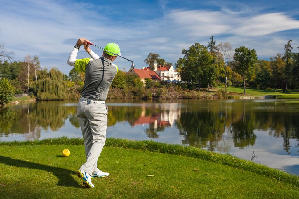 Palac Brzezno Spa & Golf Oborniki Slaskie Exterior photo